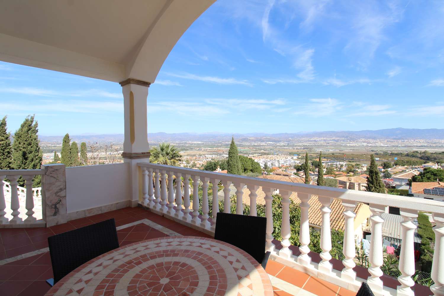 Villa with spectacular panoramic views