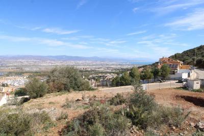 Single-family plot with spectacular panoramic views