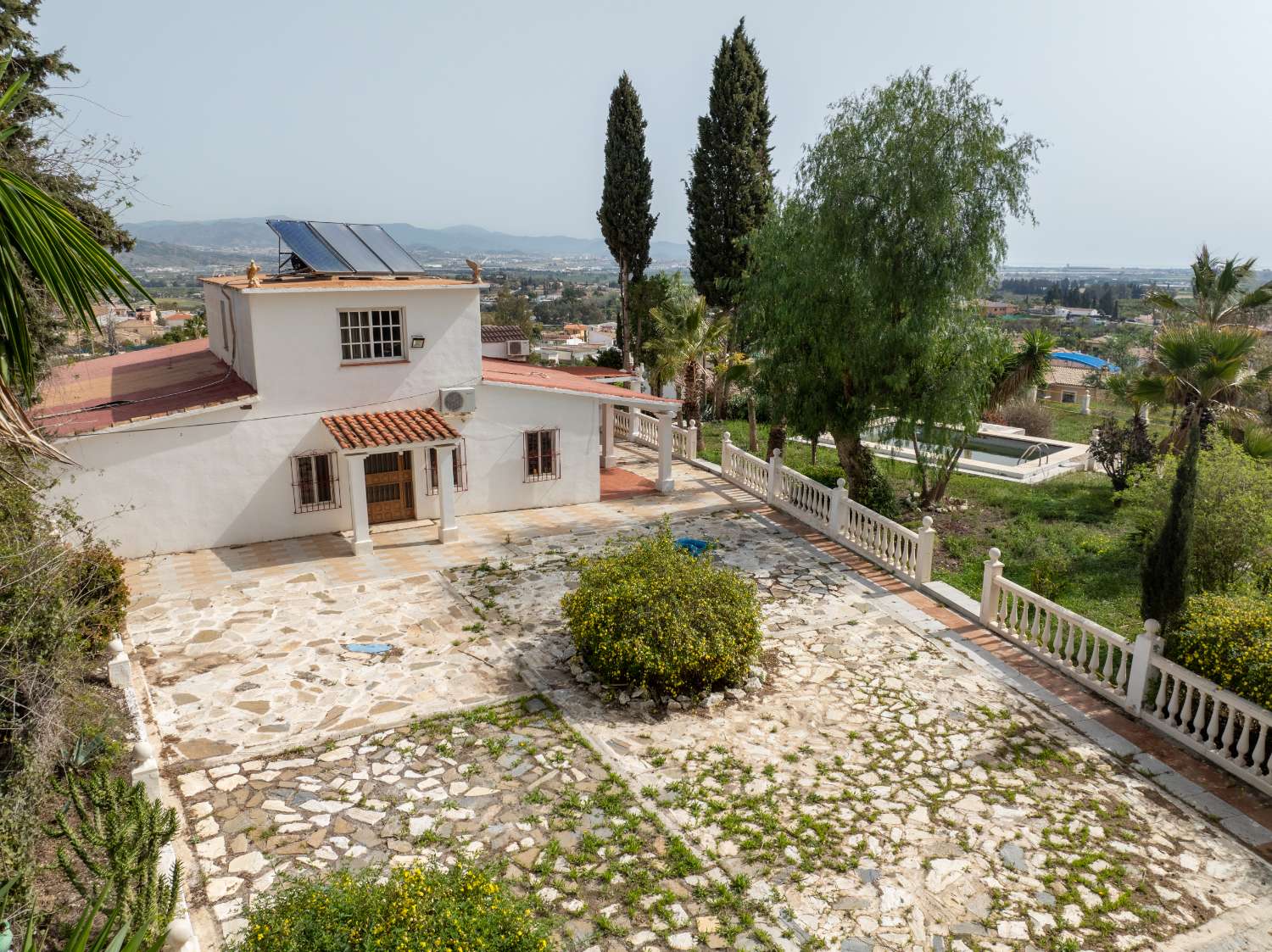 Villa to renovate in a unique location