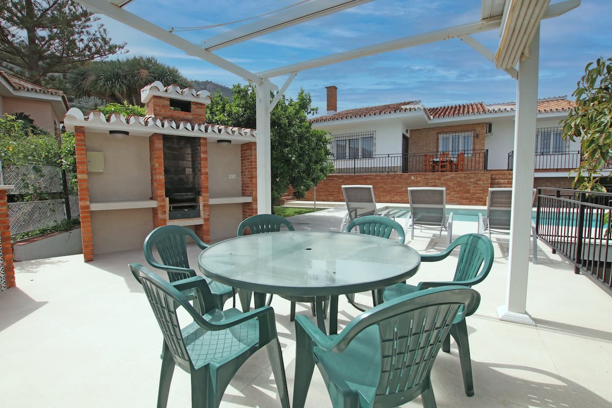 Villa for rent in El Lagar