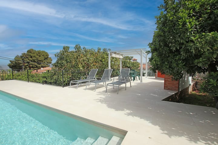 Villa for rent in El Lagar