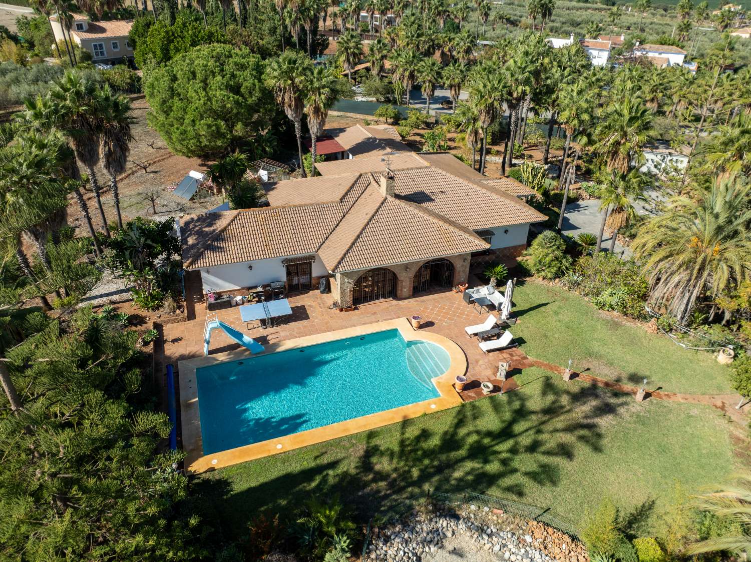 Parcel til salg i Alhaurín de la Torre