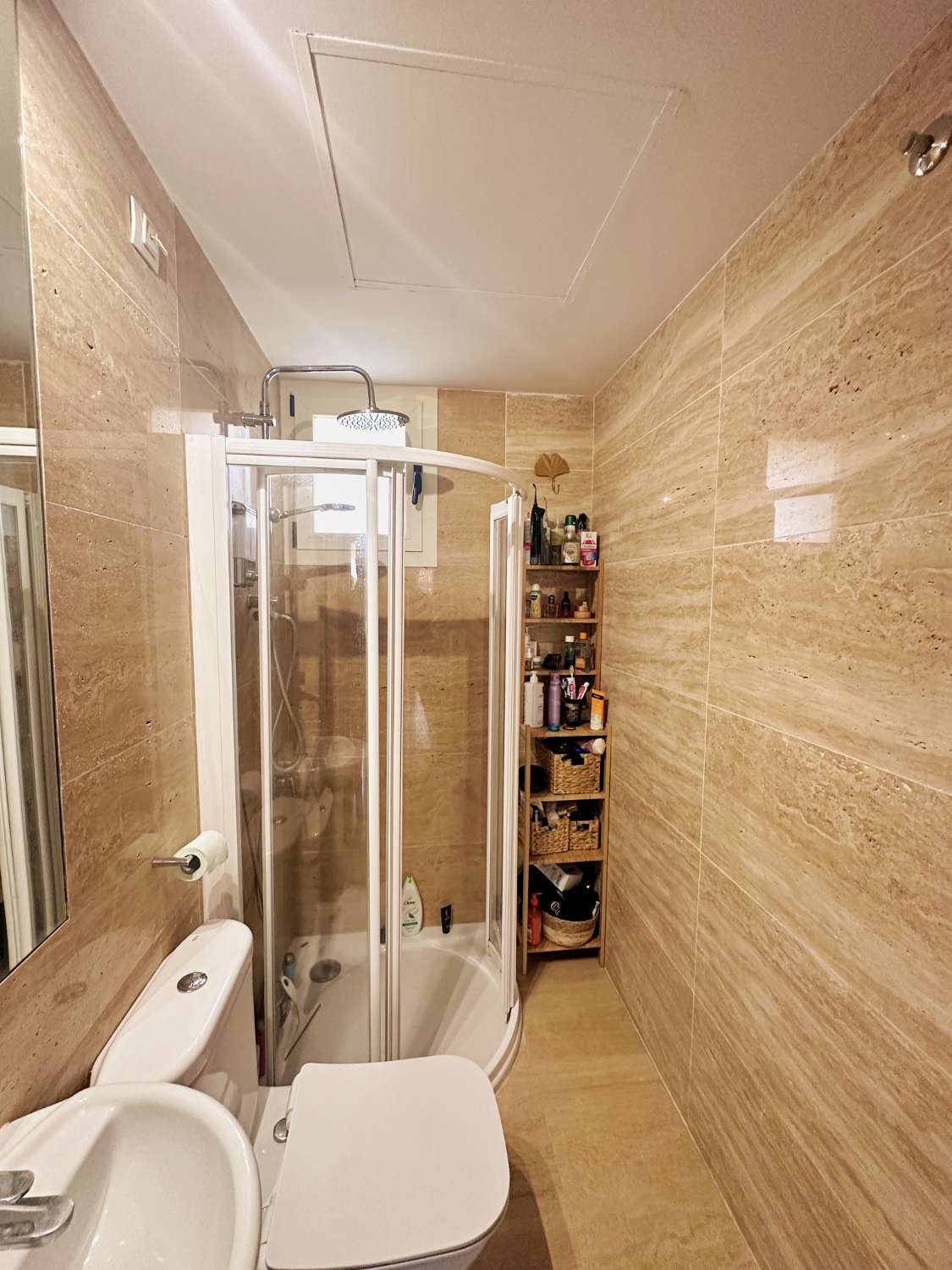 2-Bedroom Apartment with Terrace, Garage and Pool Views in Sol Andalusí