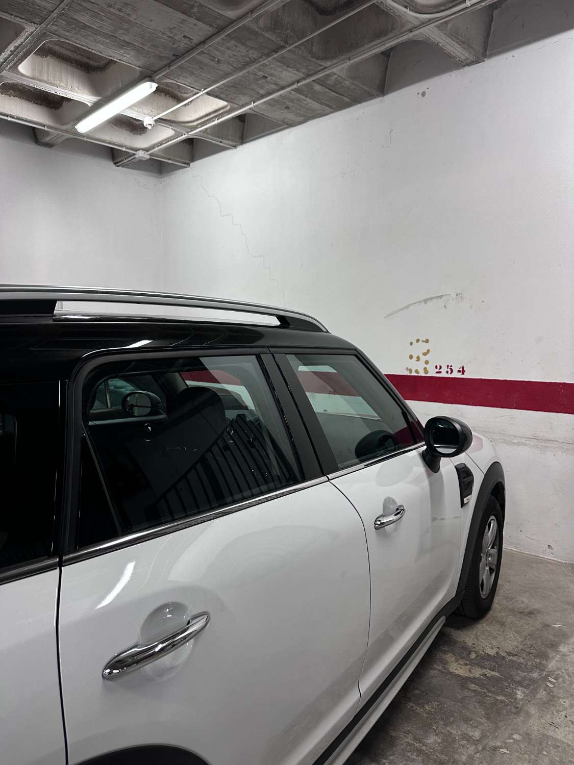 2-Bedroom Apartment with Terrace, Garage and Pool Views in Sol Andalusí