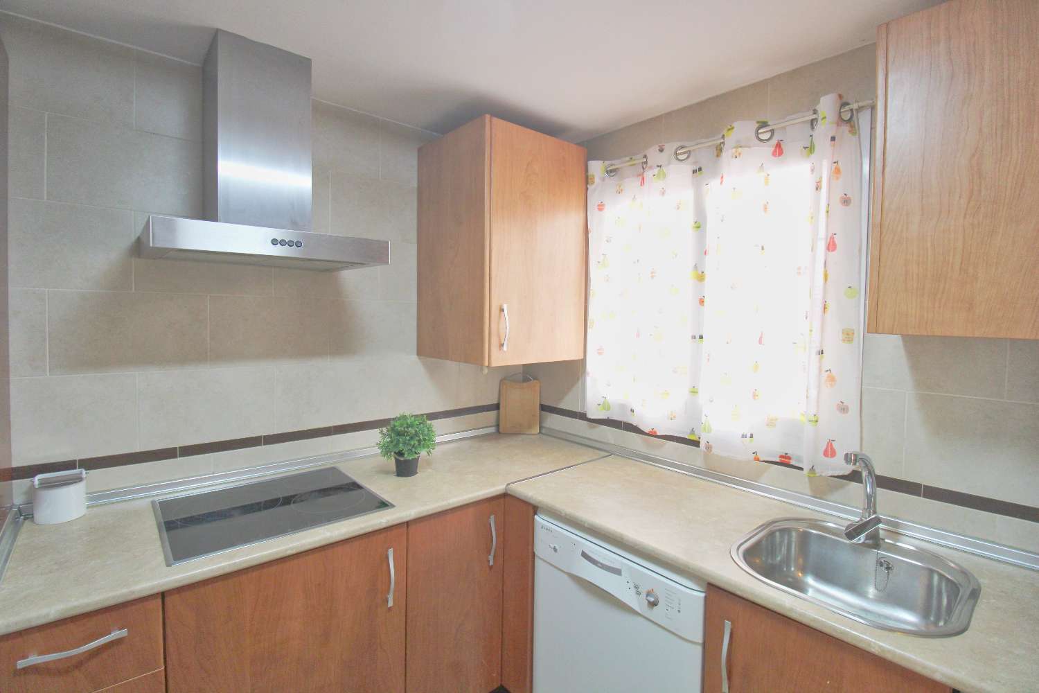 Wohnung im Zentrum von Alhaurín de la Torre mit Garage und Abstellraum inklusive