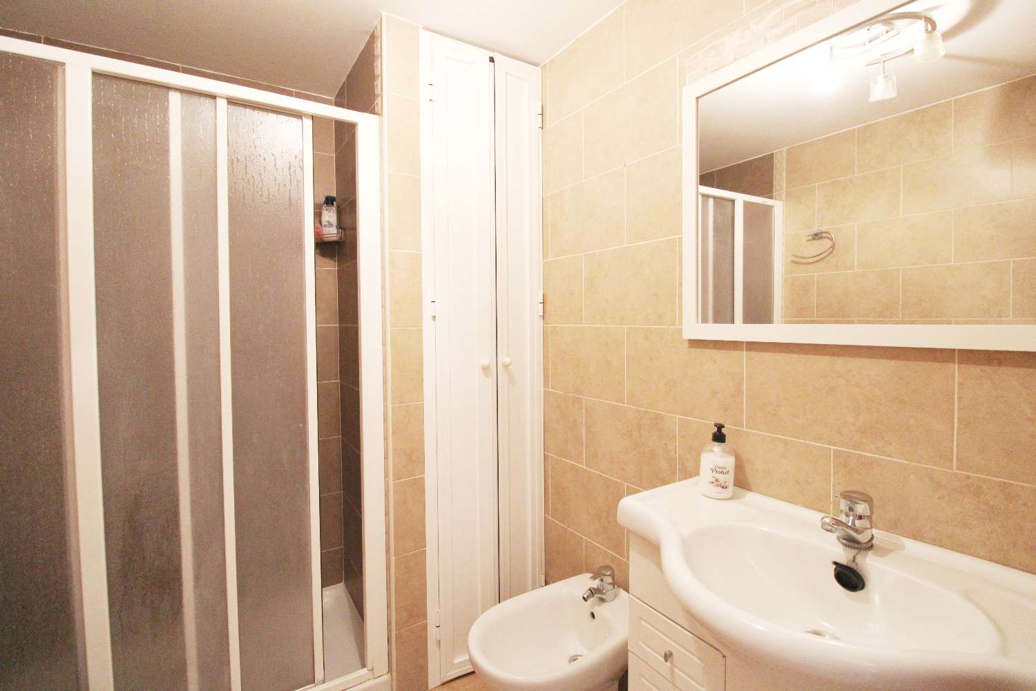 Wohnung im Zentrum von Alhaurín de la Torre mit Garage und Abstellraum inklusive