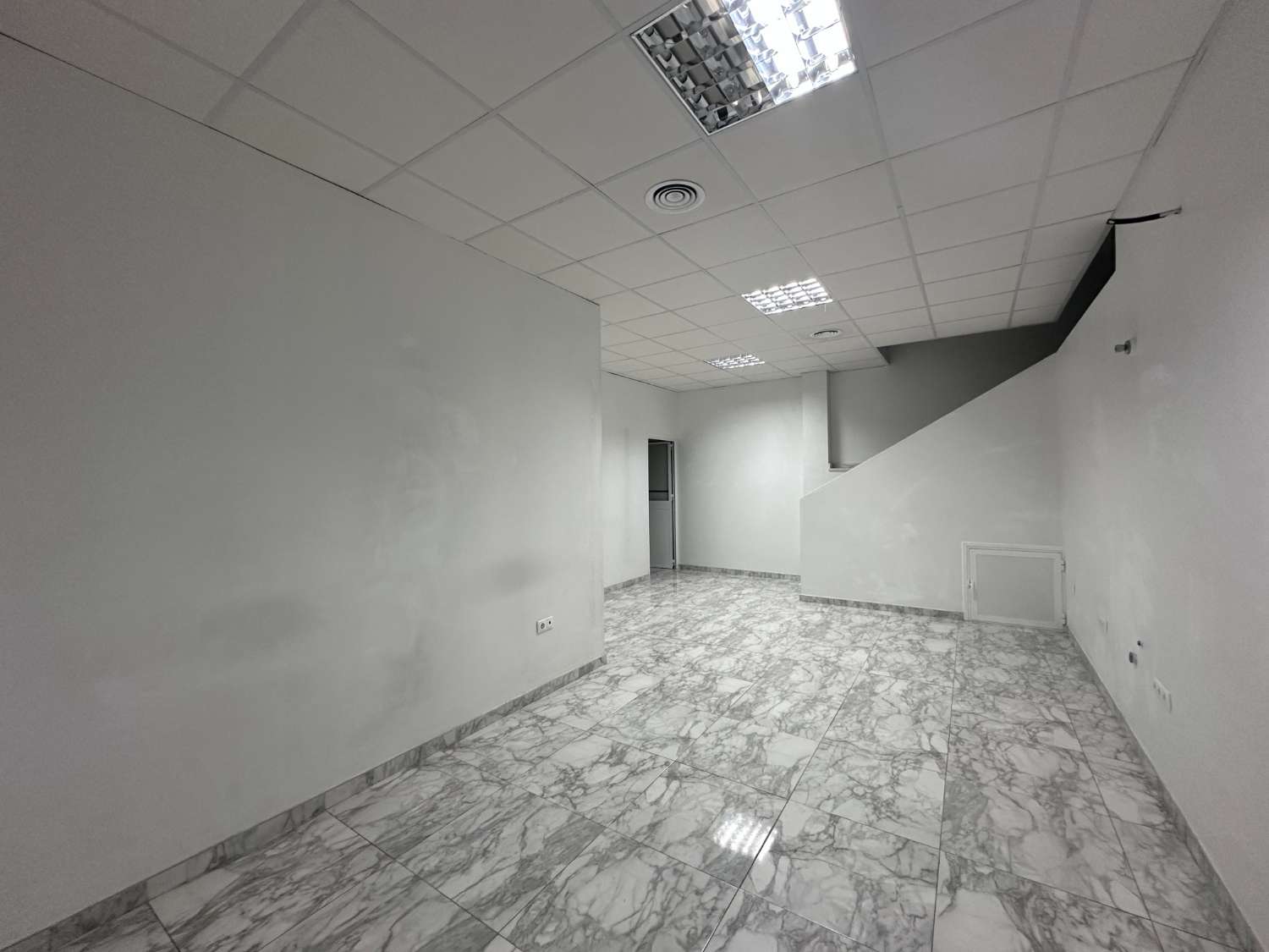 Gewerberaum zur Miete im Zentrum von Alhaurín de la Torre