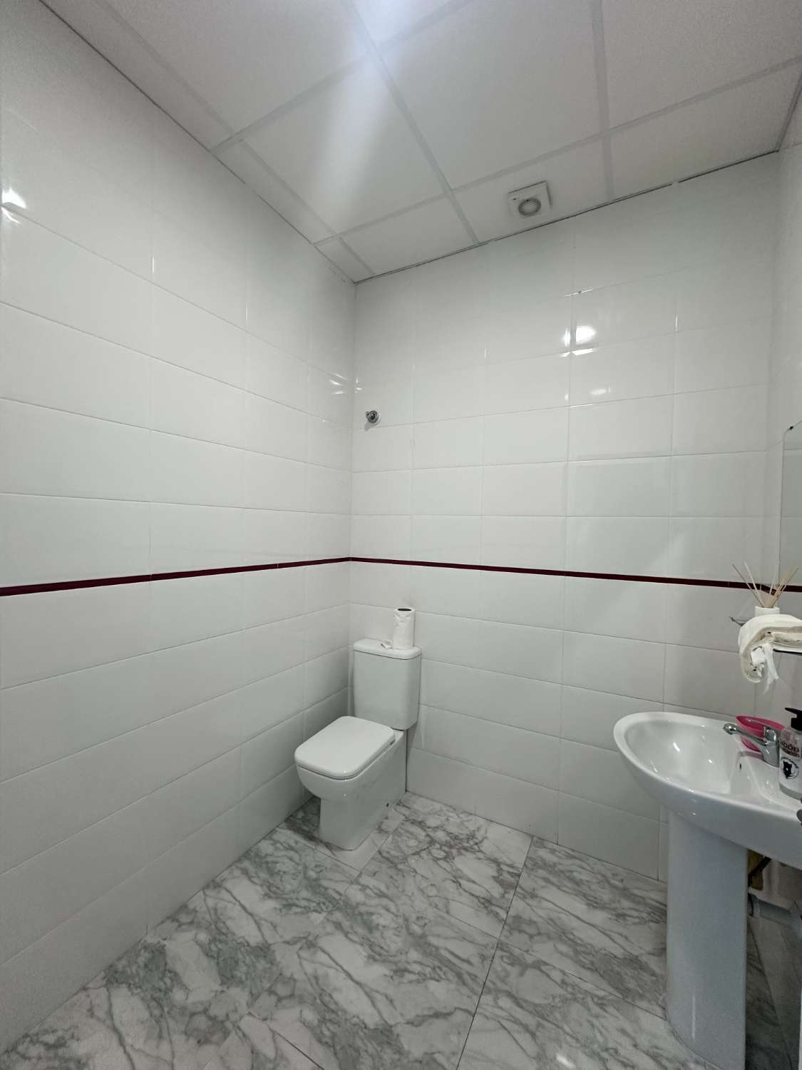 Gewerberaum zur Miete im Zentrum von Alhaurín de la Torre