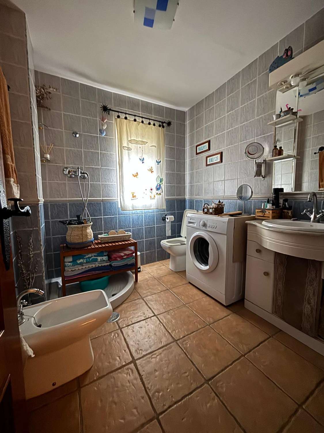 Espectacular Villa en Pinos de Alhaurín con Piscina, Gran Parcela y Sótano de Gran Potencial