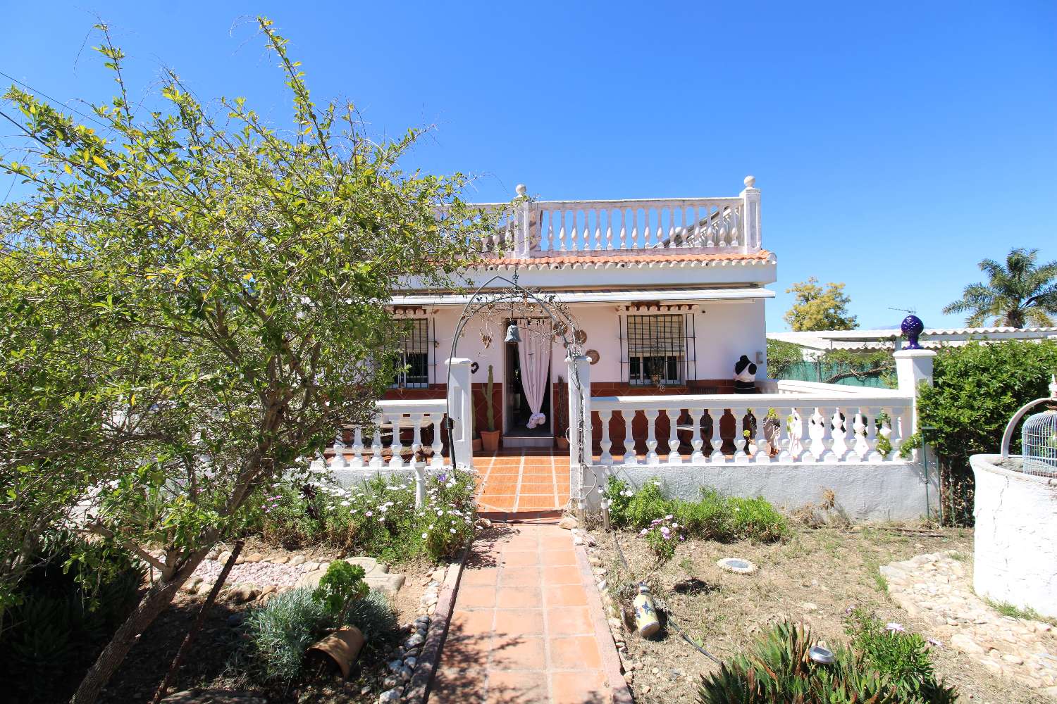 Finca con Casa de Invitados, Piscina y Energía Solar - Privacidad, naturaleza y confort a un paso del centro