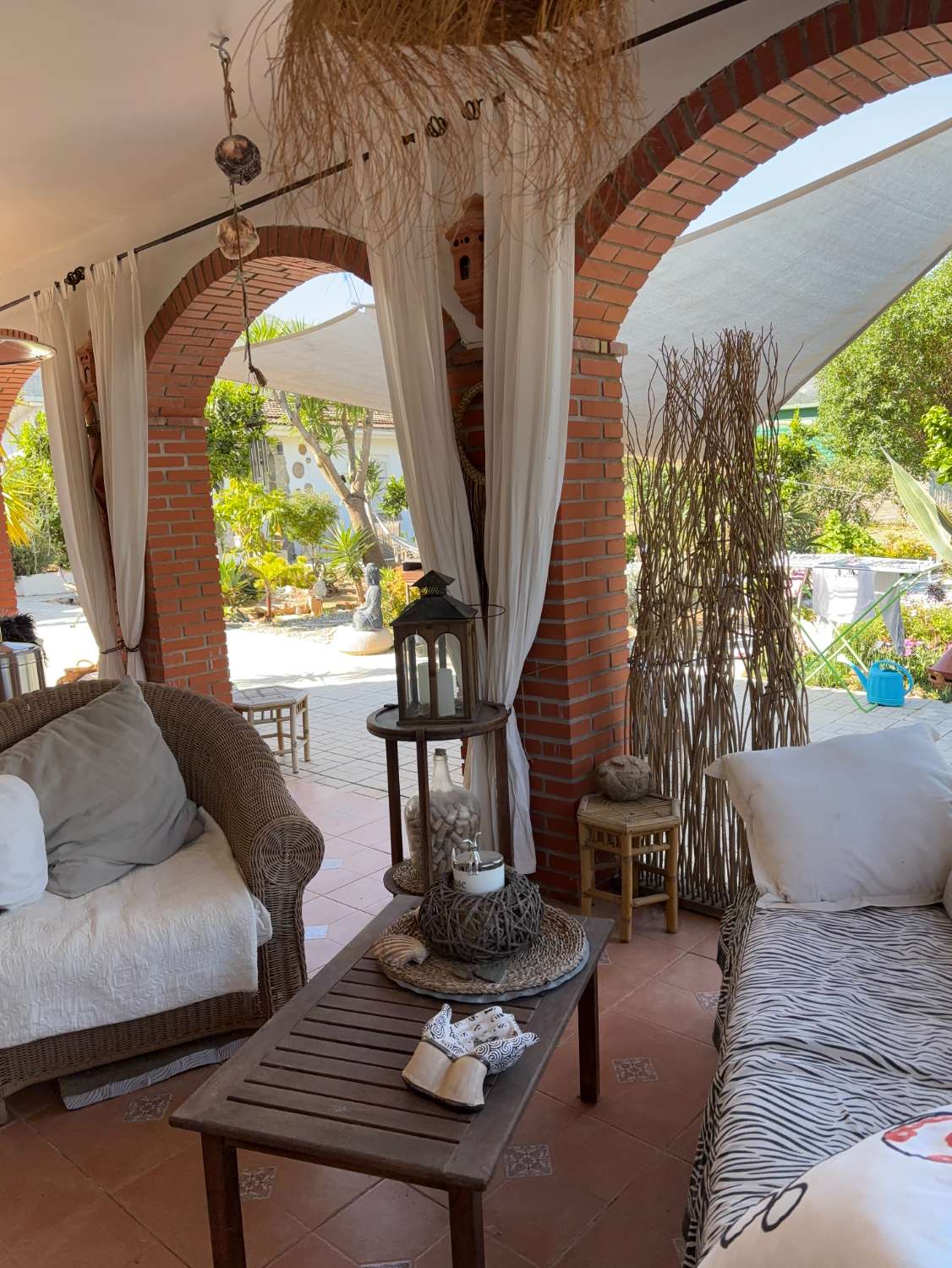 Finca con Casa de Invitados, Piscina y Energía Solar - Privacidad, naturaleza y confort a un paso del centro