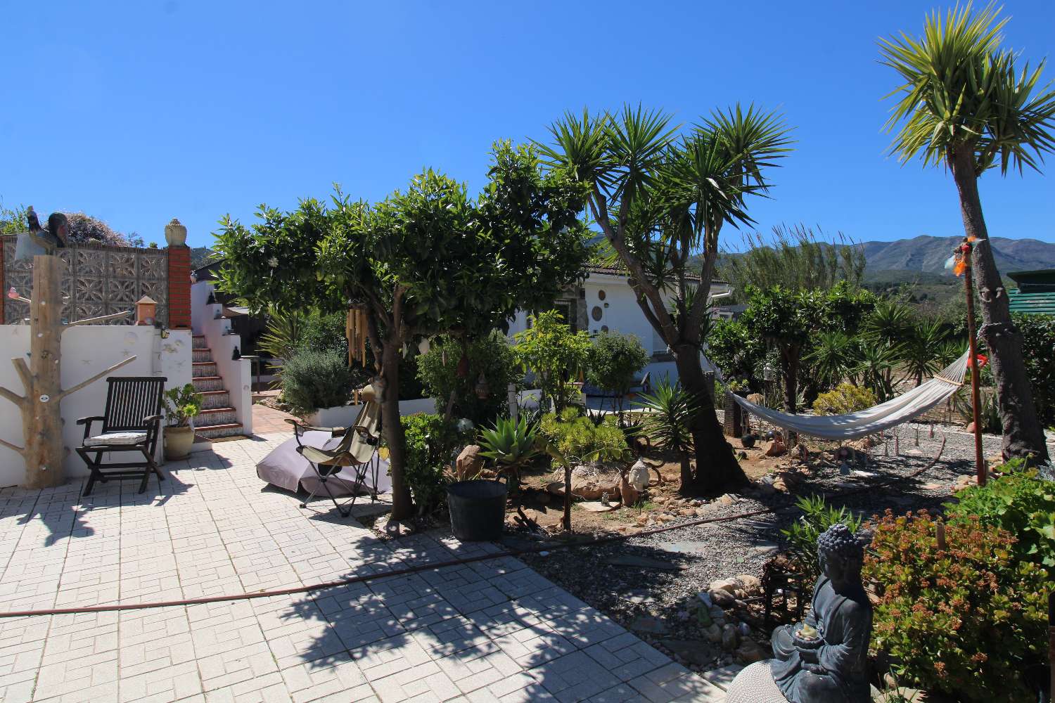 Finca con Casa de Invitados, Piscina y Energía Solar - Privacidad, naturaleza y confort a un paso del centro