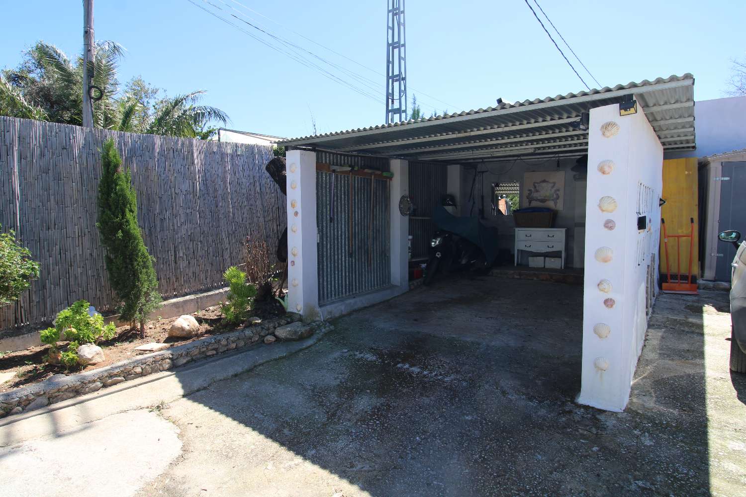 Finca con Casa de Invitados, Piscina y Energía Solar - Privacidad, naturaleza y confort a un paso del centro