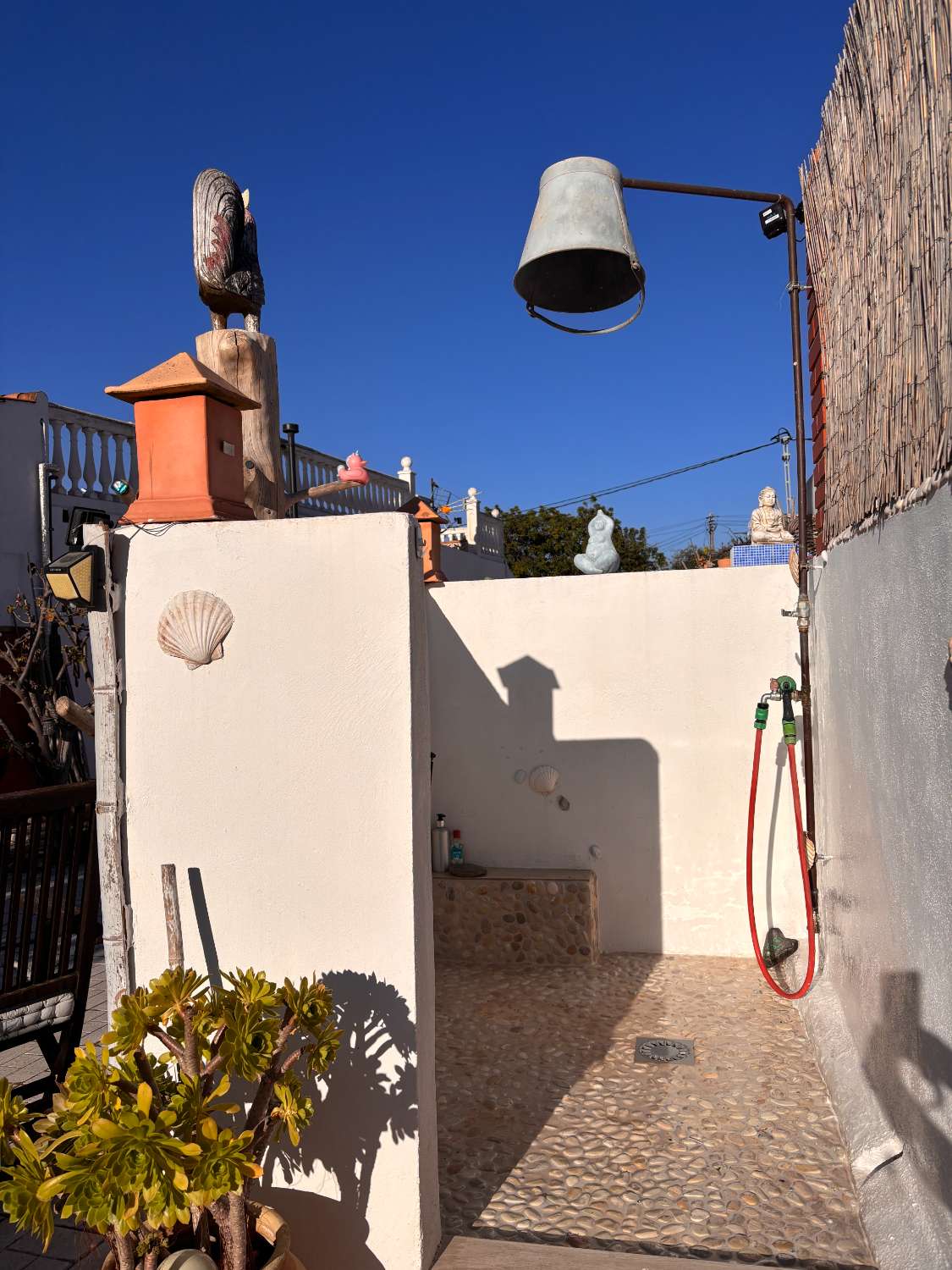 Finca con Casa de Invitados, Piscina y Energía Solar - Privacidad, naturaleza y confort a un paso del centro