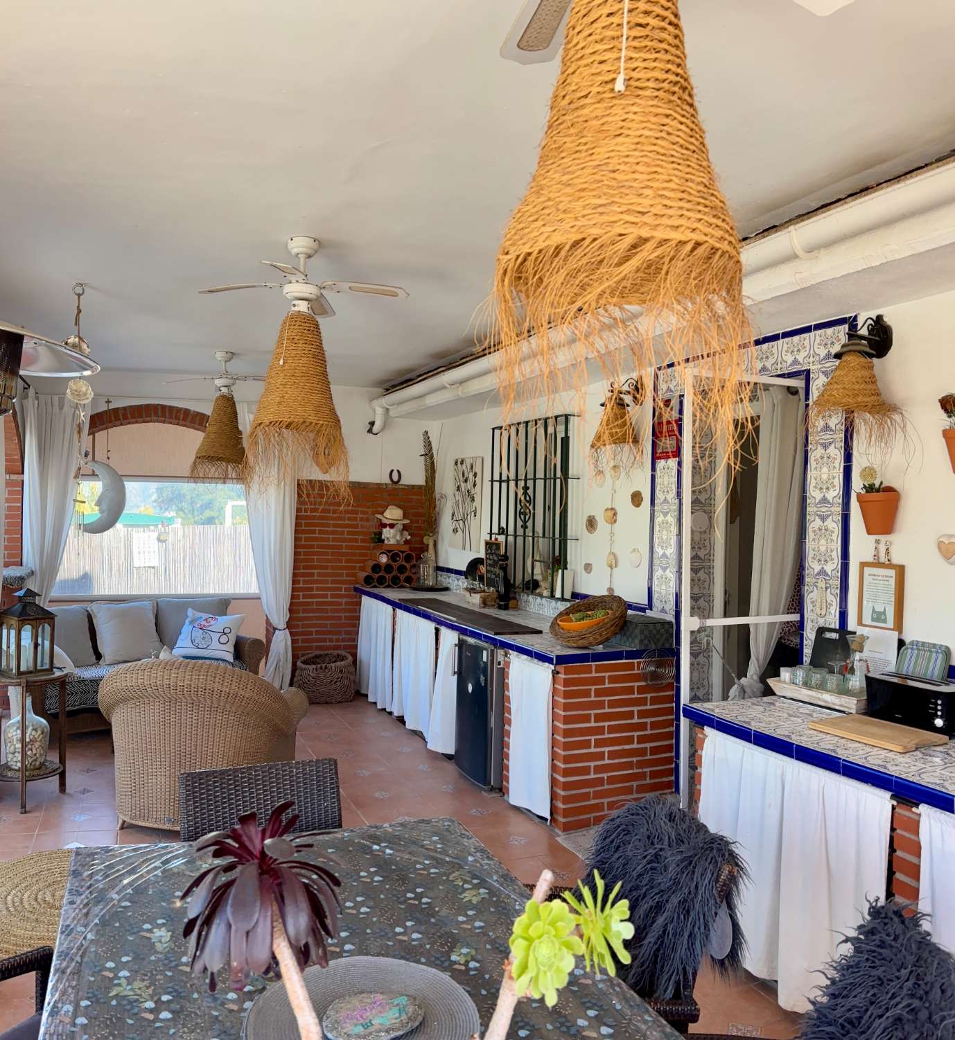 Finca con Casa de Invitados, Piscina y Energía Solar - Privacidad, naturaleza y confort a un paso del centro