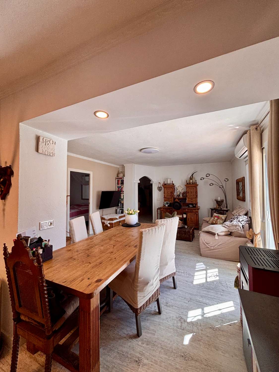 Finca con Casa de Invitados, Piscina y Energía Solar - Privacidad, naturaleza y confort a un paso del centro