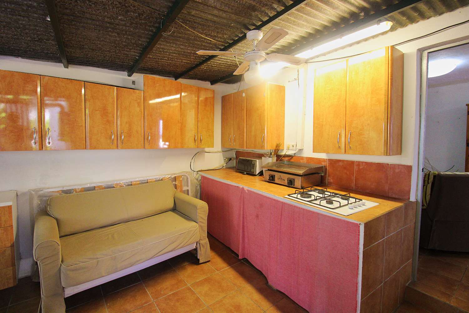 Encantadora casa de campo en alquiler en Alhaurín de la Torre con patio, terraza y barbacoa