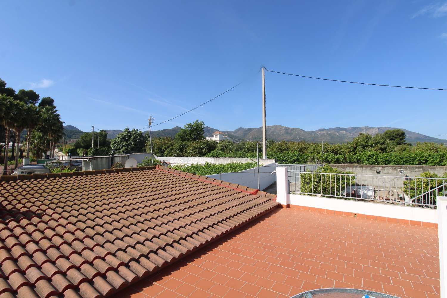 Encantadora casa de campo en alquiler en Alhaurín de la Torre con patio, terraza y barbacoa