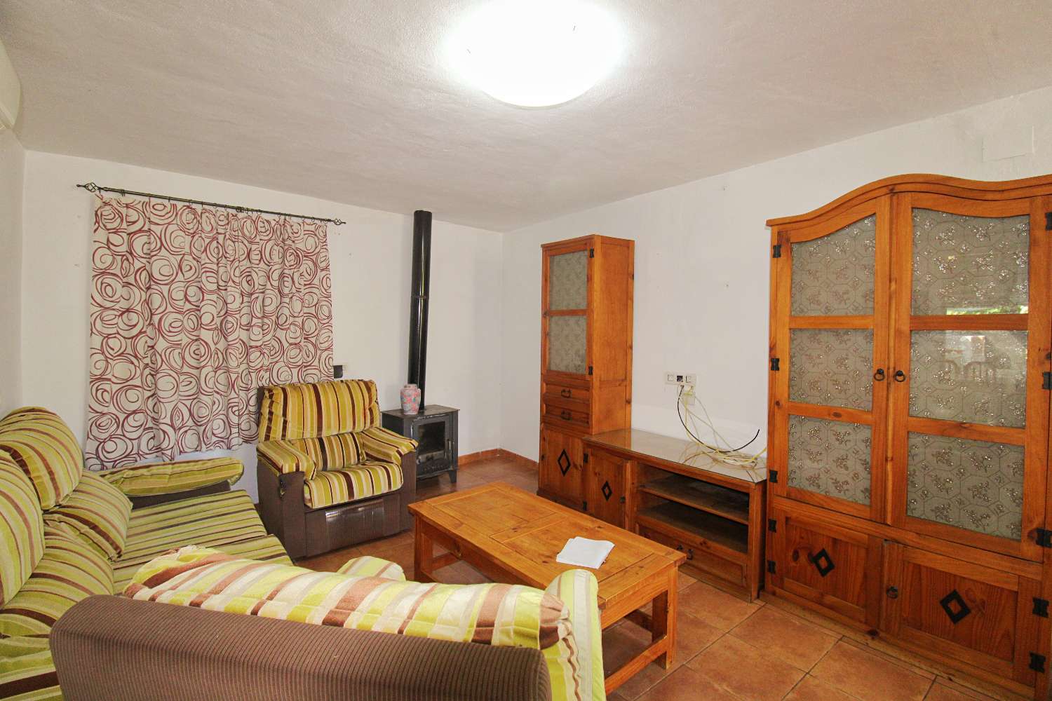 Encantadora casa de campo en alquiler en Alhaurín de la Torre con patio, terraza y barbacoa