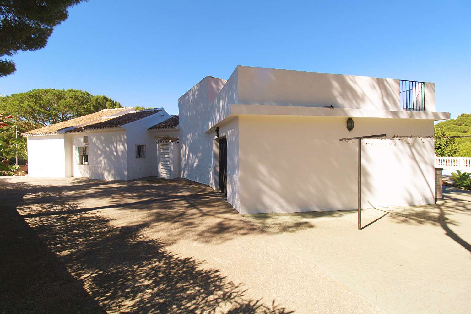 Villa independiente en una planta en Pinos de Alhaurin