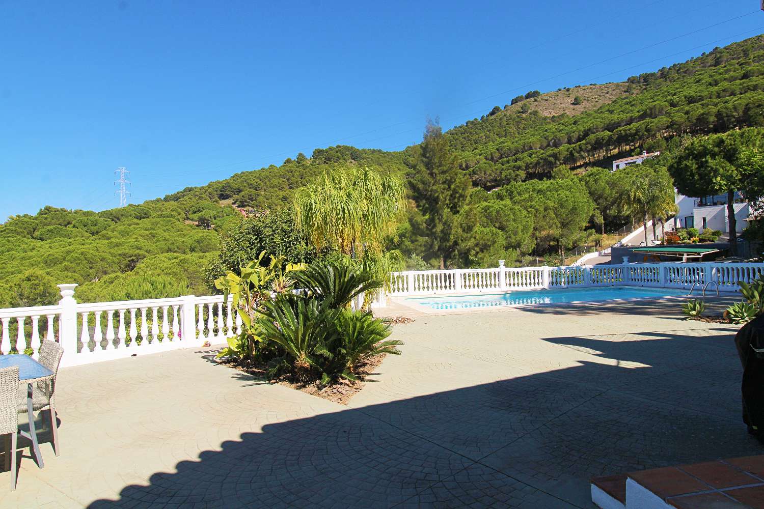 Villa independiente en una planta en Pinos de Alhaurin