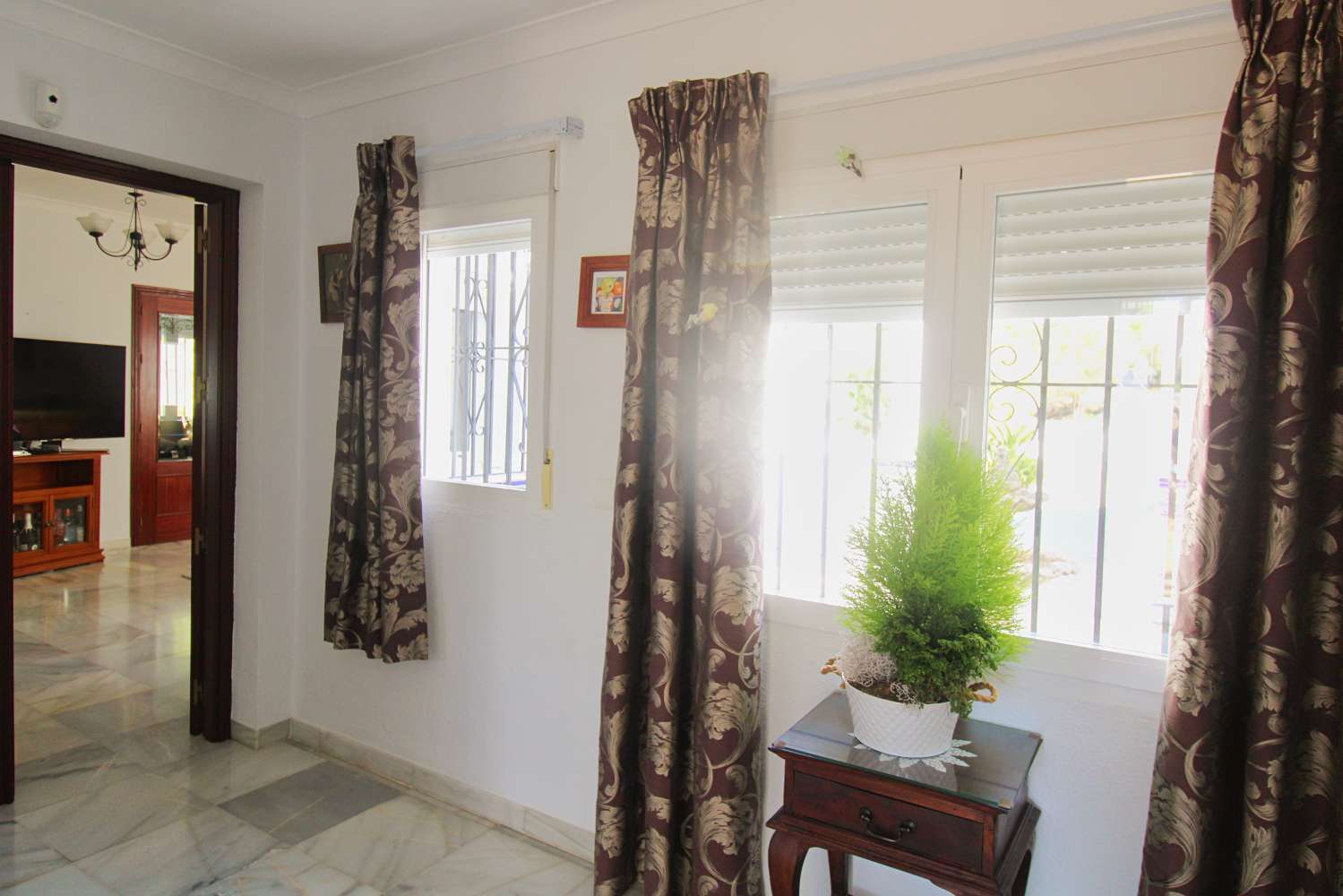 Villa independiente en una planta en Pinos de Alhaurin