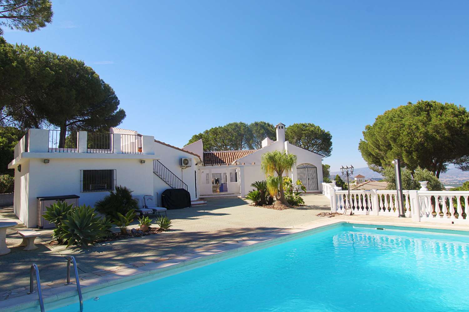 Villa independiente en una planta en Pinos de Alhaurin