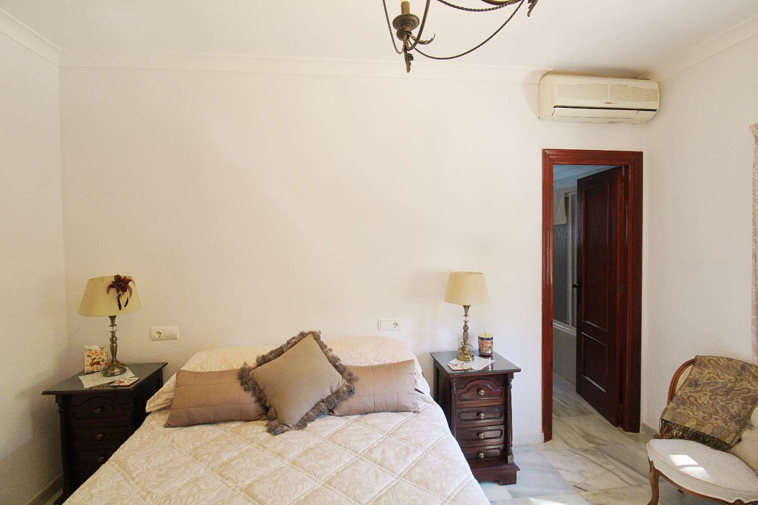Villa independiente en una planta en Pinos de Alhaurin
