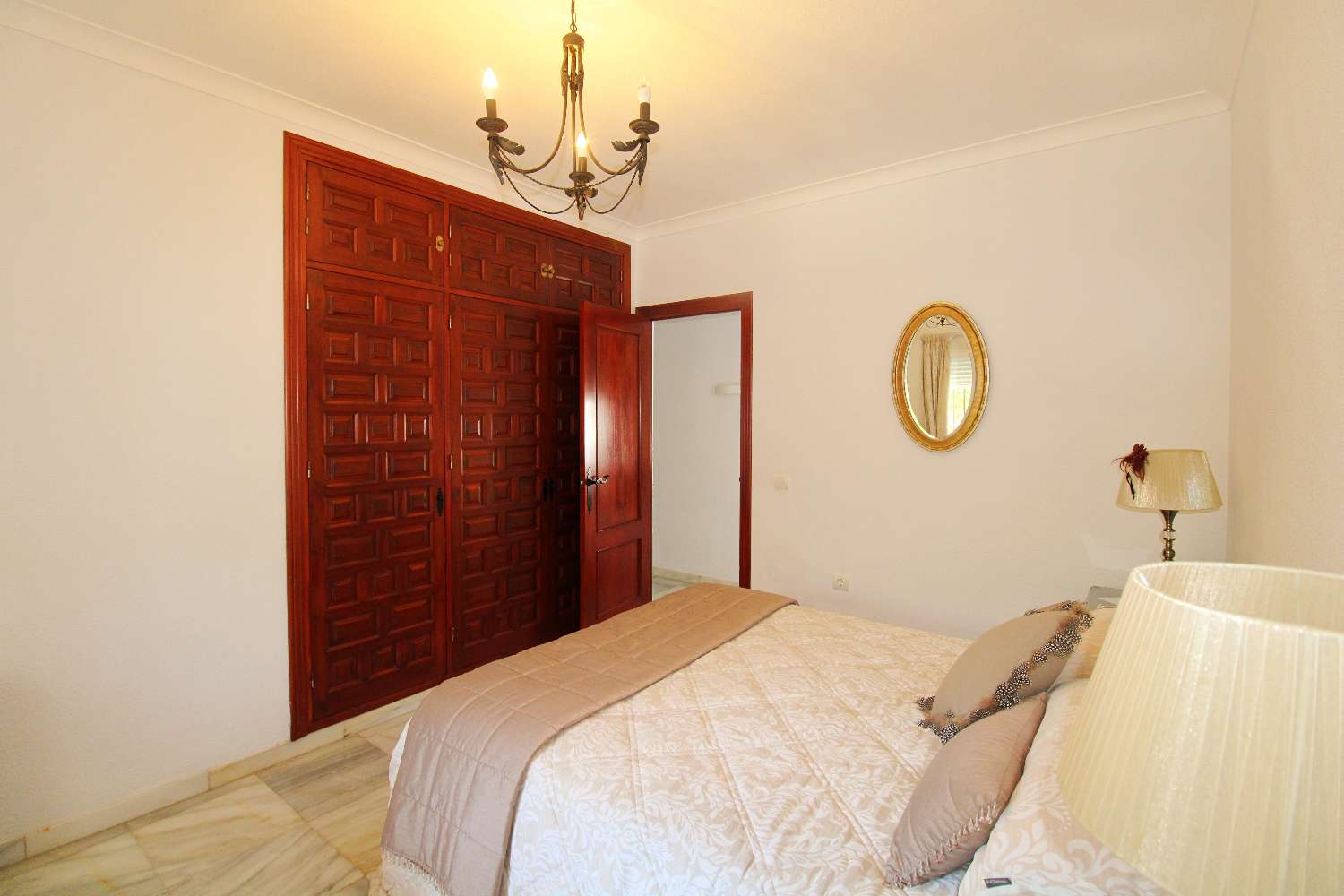 Villa independiente en una planta en Pinos de Alhaurin