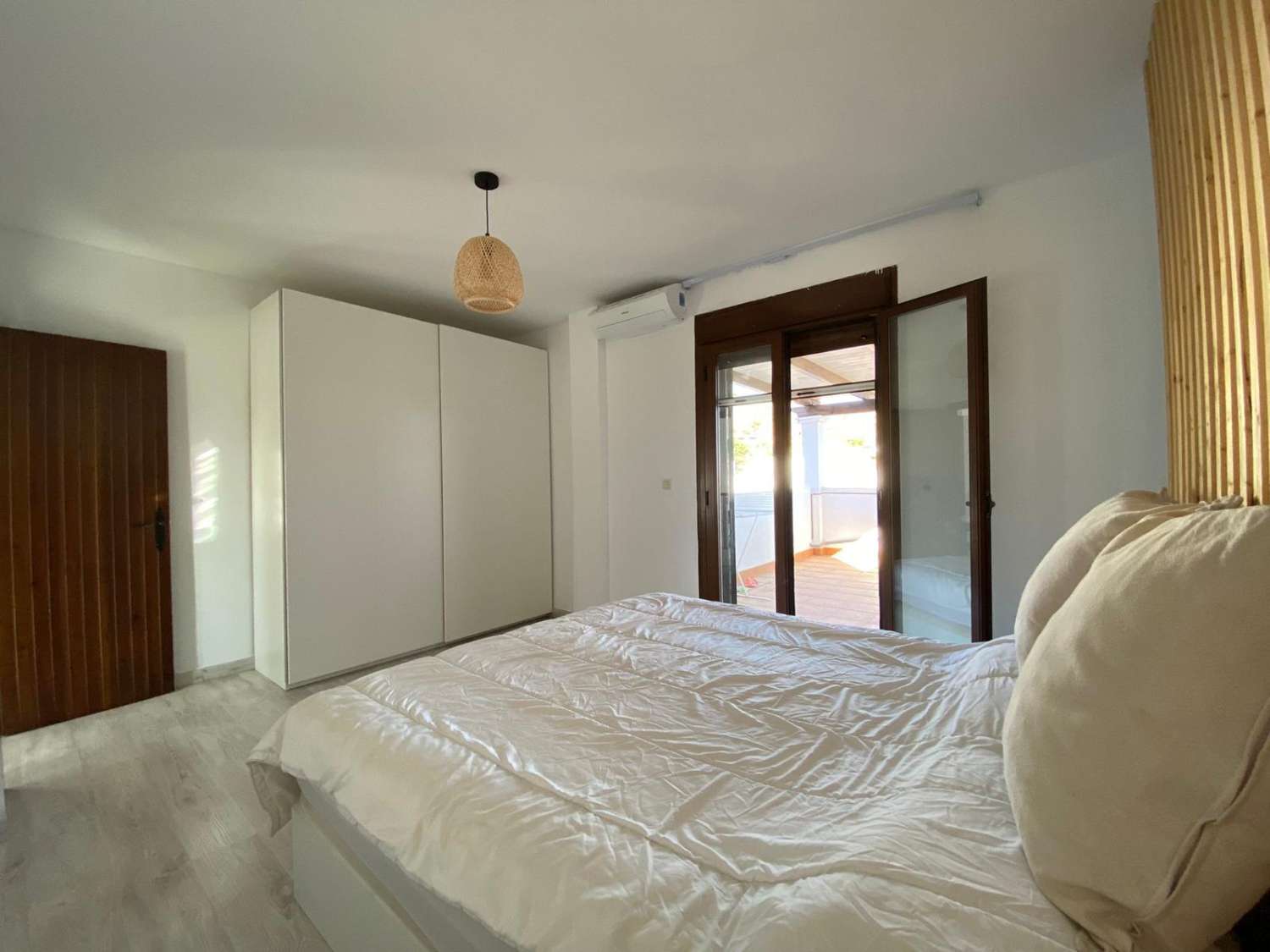 Traumhaft Renoviertes Haus mit Pool, Jacuzzi und Hochwertiger Ausstattung in Torrealquería
