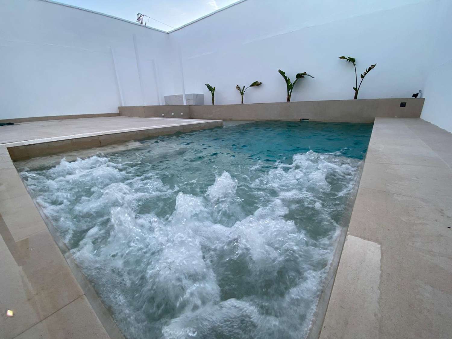 Traumhaft Renoviertes Haus mit Pool, Jacuzzi und Hochwertiger Ausstattung in Torrealquería