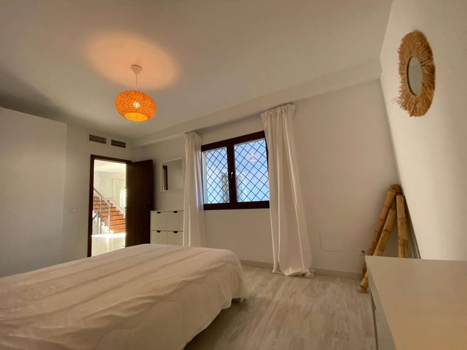 Traumhaft Renoviertes Haus mit Pool, Jacuzzi und Hochwertiger Ausstattung in Torrealquería