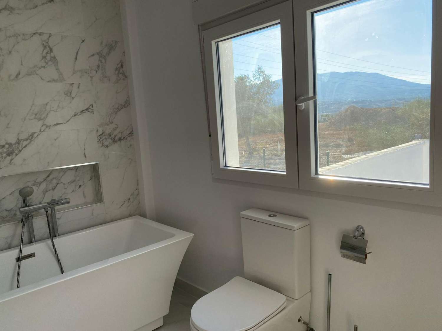 Traumhaft Renoviertes Haus mit Pool, Jacuzzi und Hochwertiger Ausstattung in Torrealquería