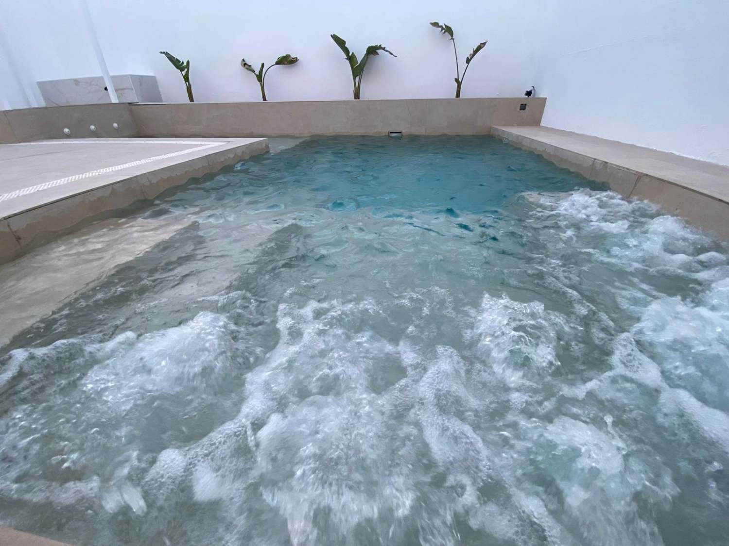 Traumhaft Renoviertes Haus mit Pool, Jacuzzi und Hochwertiger Ausstattung in Torrealquería