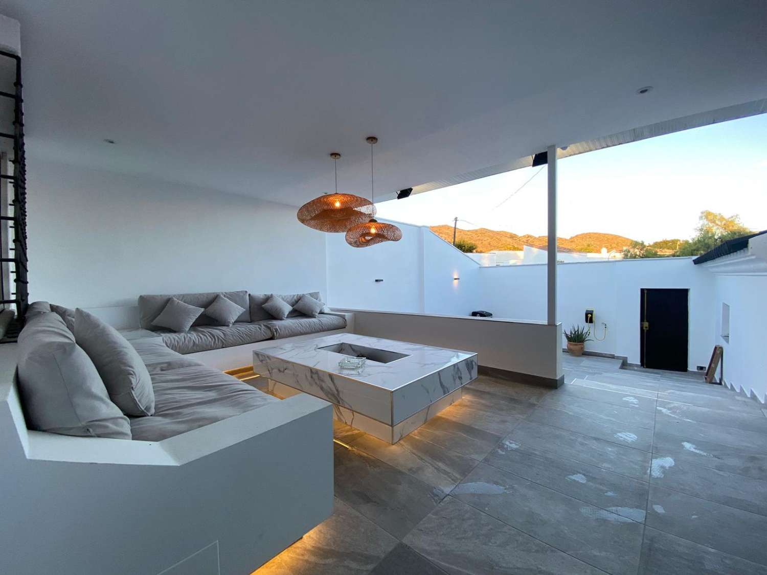 Traumhaft Renoviertes Haus mit Pool, Jacuzzi und Hochwertiger Ausstattung in Torrealquería