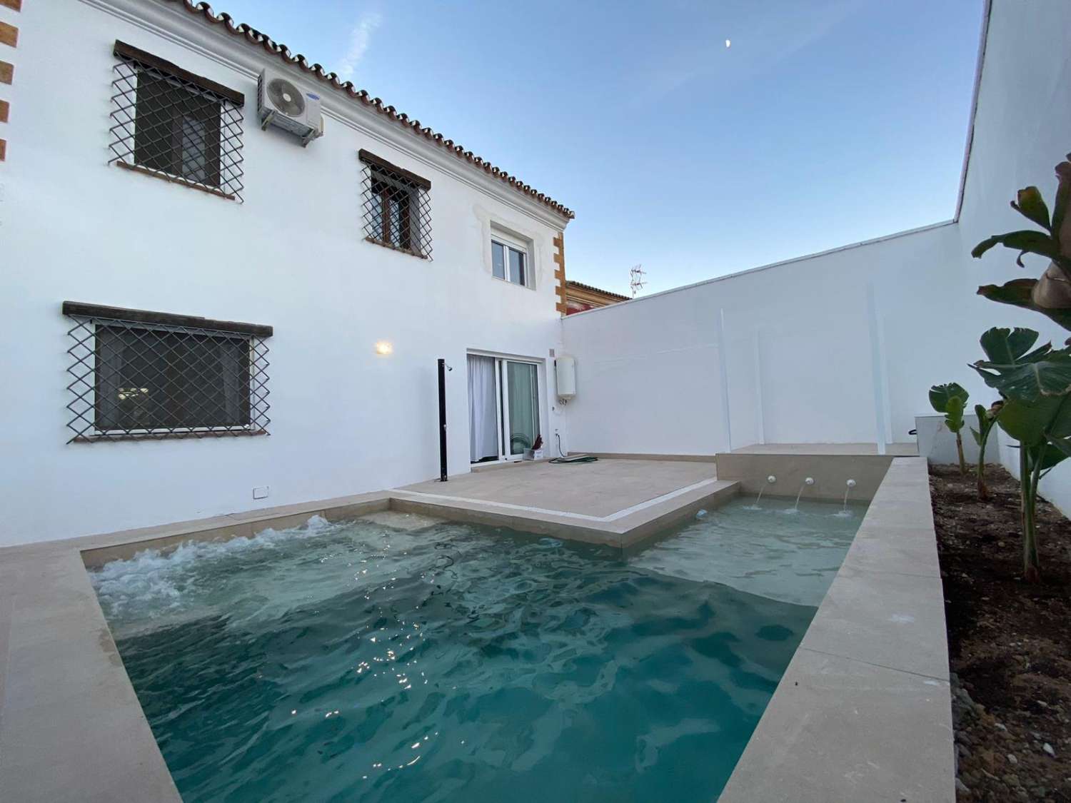 Traumhaft Renoviertes Haus mit Pool, Jacuzzi und Hochwertiger Ausstattung in Torrealquería