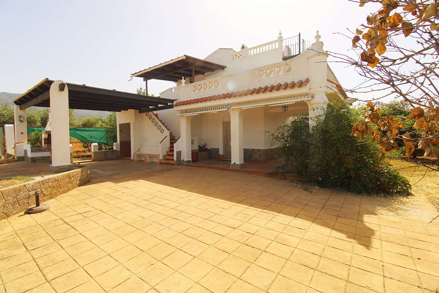 Encantadora Casa de Campo en Alquiler con Piscina y Amplia Parcela en Alhaurín el Grande