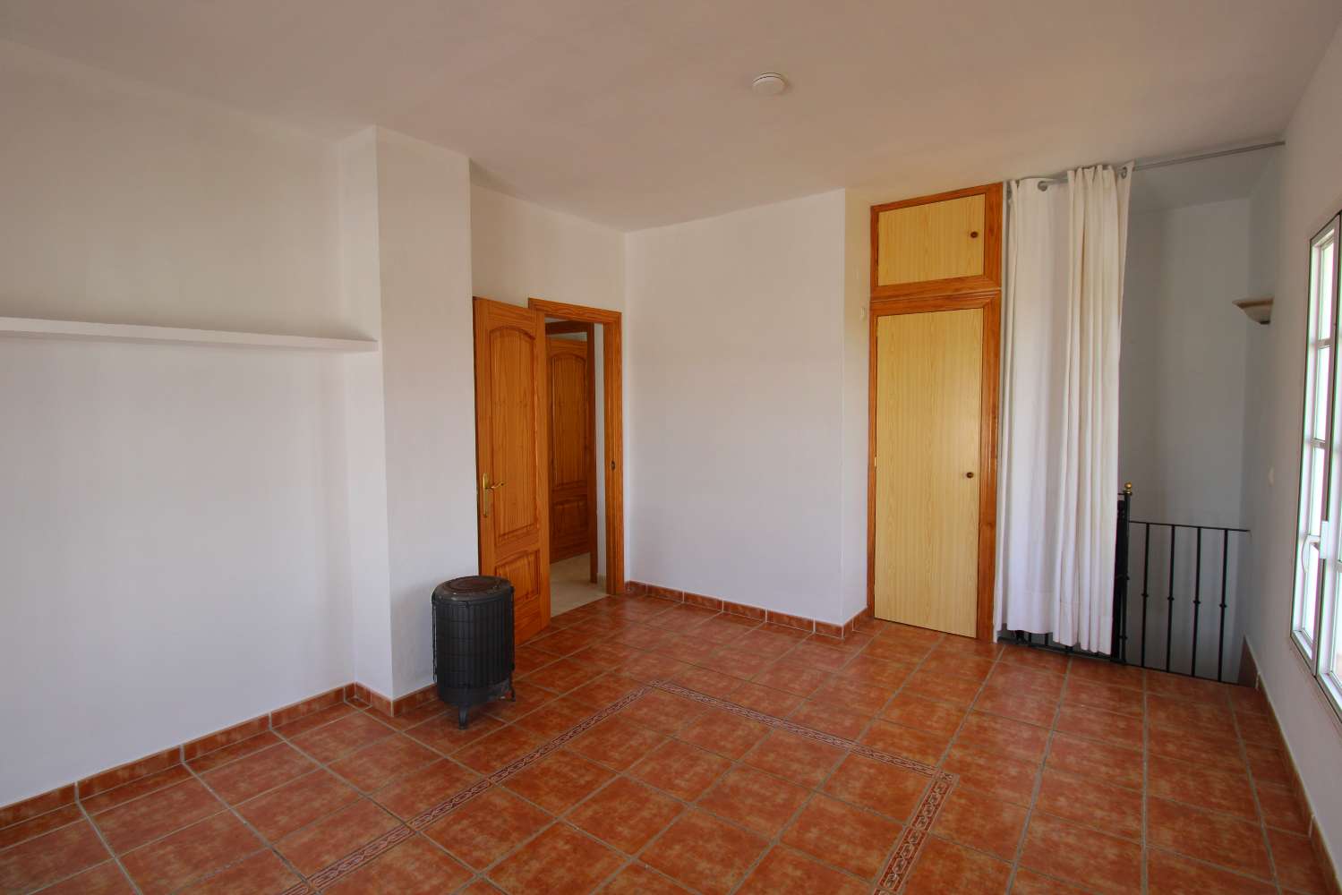 Encantadora Casa de Campo en Alquiler con Piscina y Amplia Parcela en Alhaurín el Grande