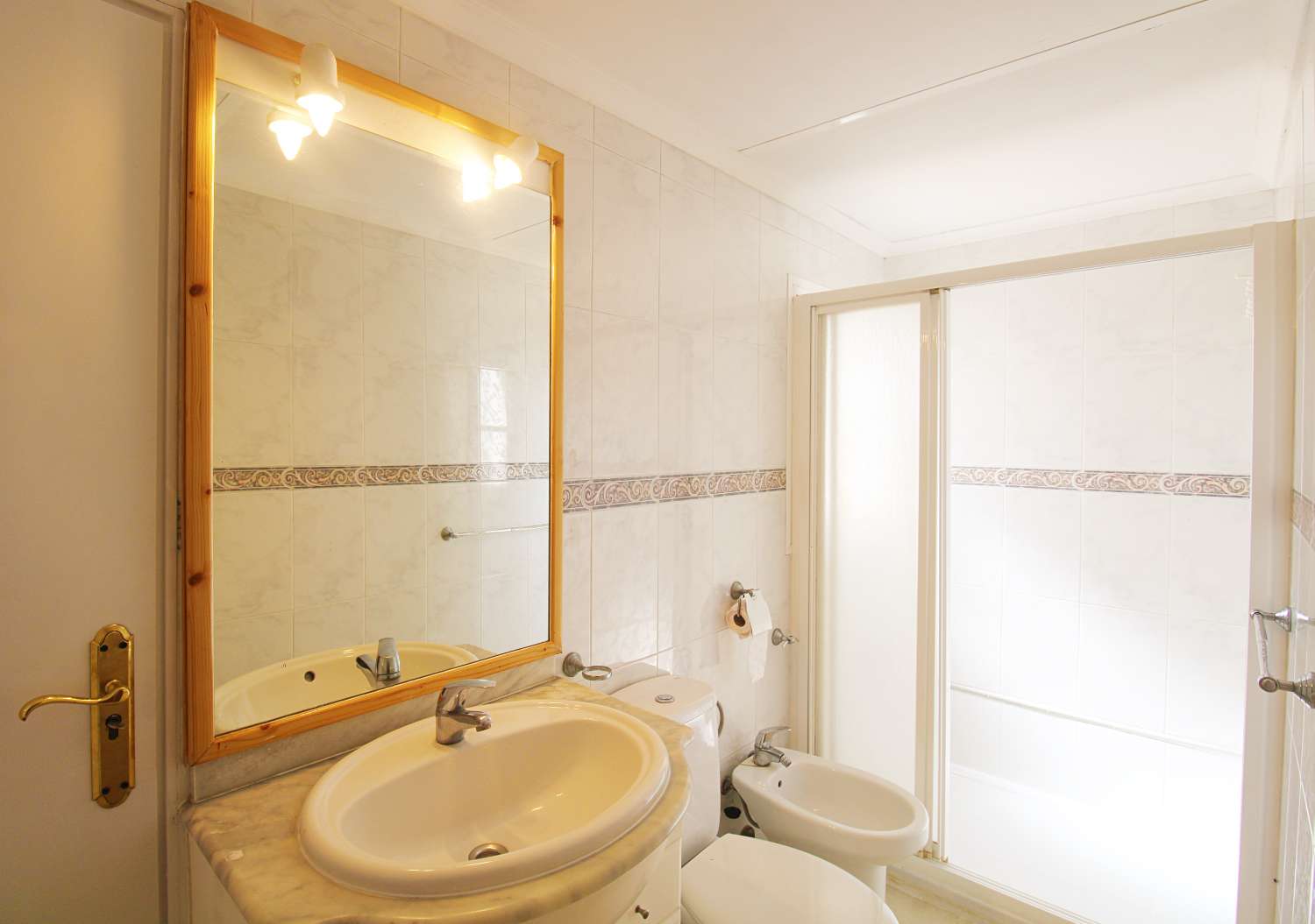 Encantadora Casa de Campo en Alquiler con Piscina y Amplia Parcela en Alhaurín el Grande