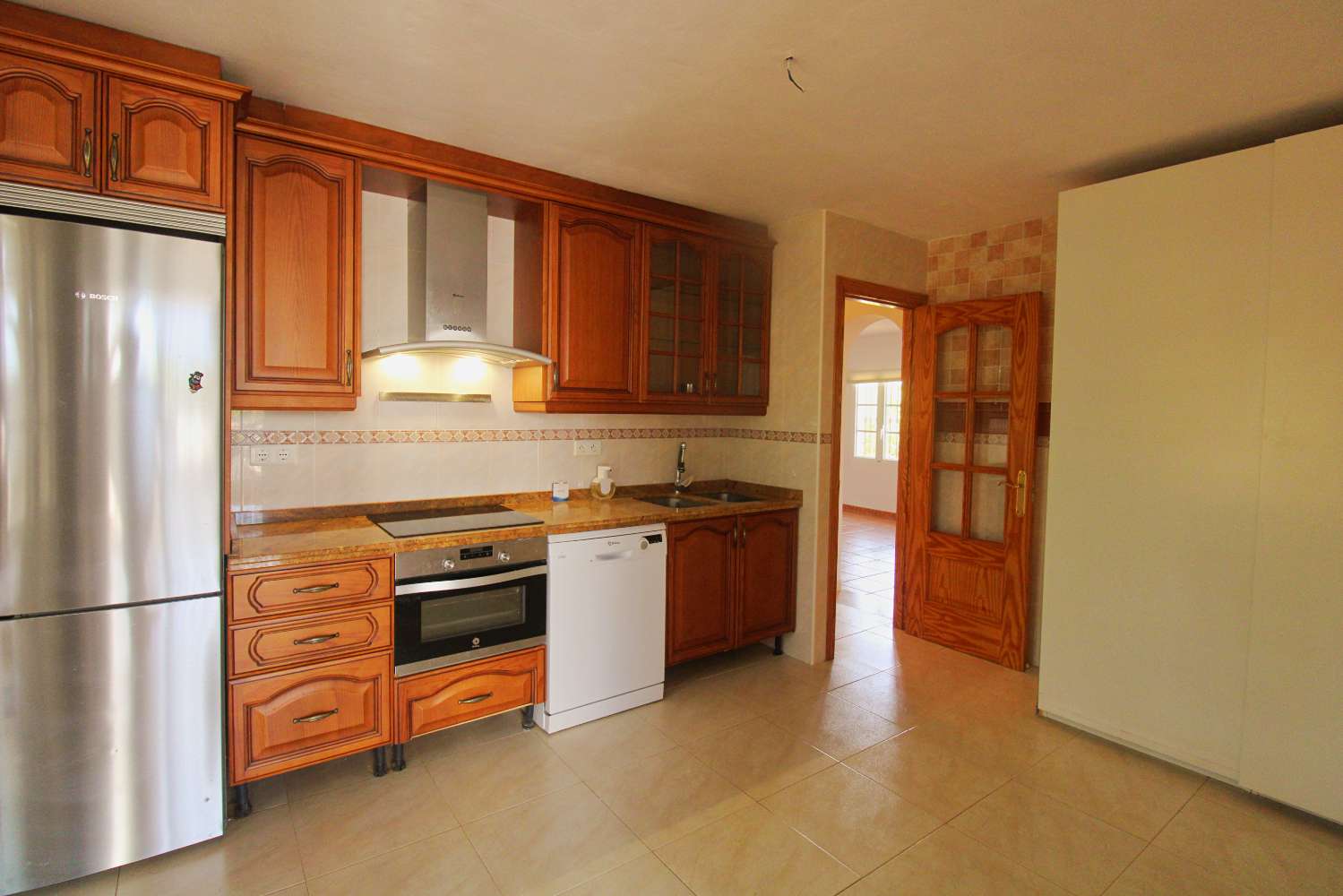 Encantadora Casa de Campo en Alquiler con Piscina y Amplia Parcela en Alhaurín el Grande