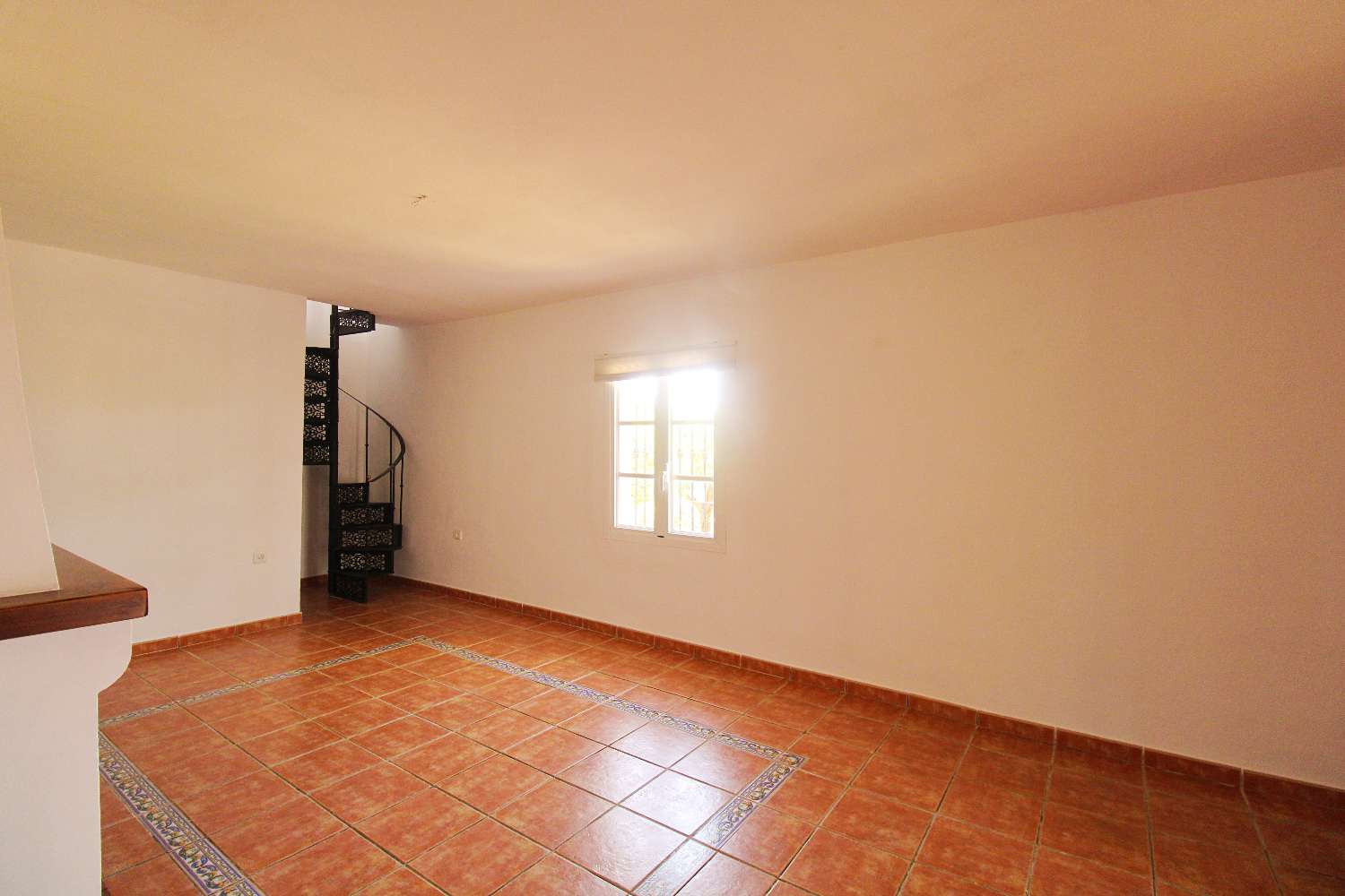 Encantadora Casa de Campo en Alquiler con Piscina y Amplia Parcela en Alhaurín el Grande