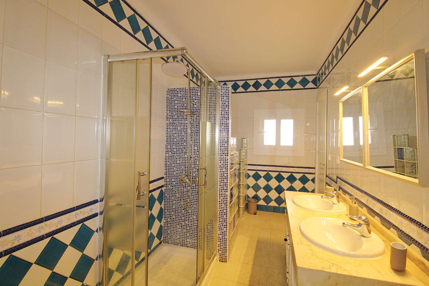 Magnífica Villa en Alquiler con Piscina Privada en Alhaurín de la Torre