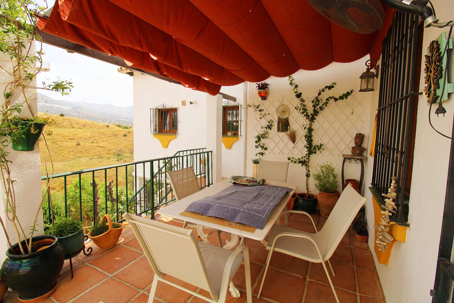 Exklusive Villa mit Über 6.300 m² Grundstück, Meerblick und Absoluter Privatsphäre in Mijas Golf