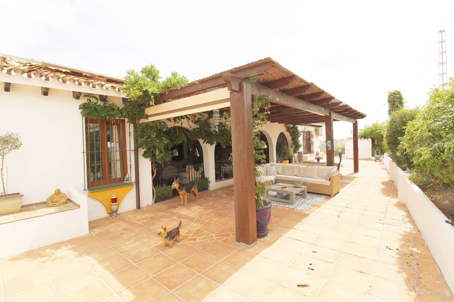 Exklusive Villa mit Über 6.300 m² Grundstück, Meerblick und Absoluter Privatsphäre in Mijas Golf