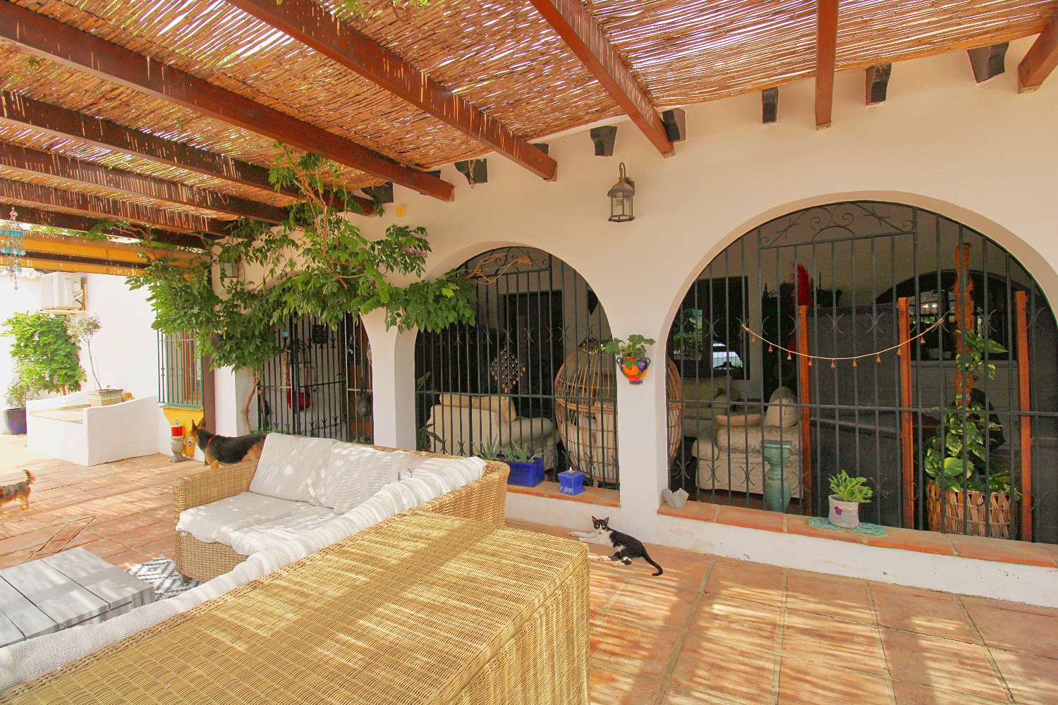 Exklusive Villa mit Über 6.300 m² Grundstück, Meerblick und Absoluter Privatsphäre in Mijas Golf
