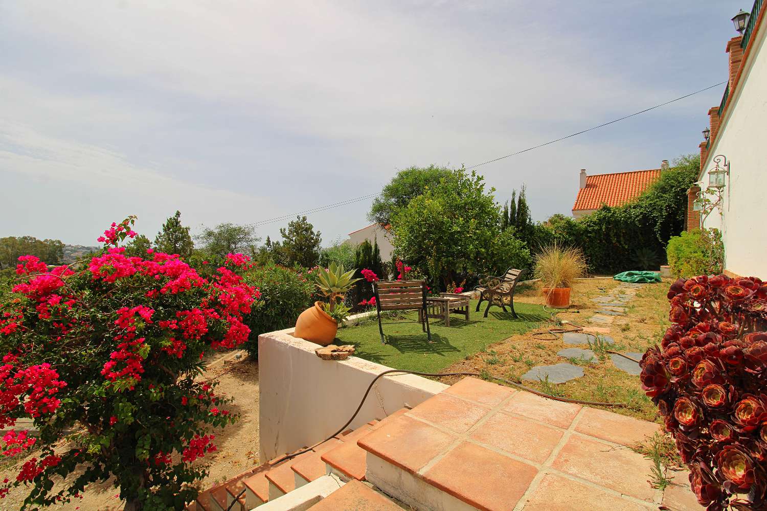 Exklusive Villa mit Über 6.300 m² Grundstück, Meerblick und Absoluter Privatsphäre in Mijas Golf