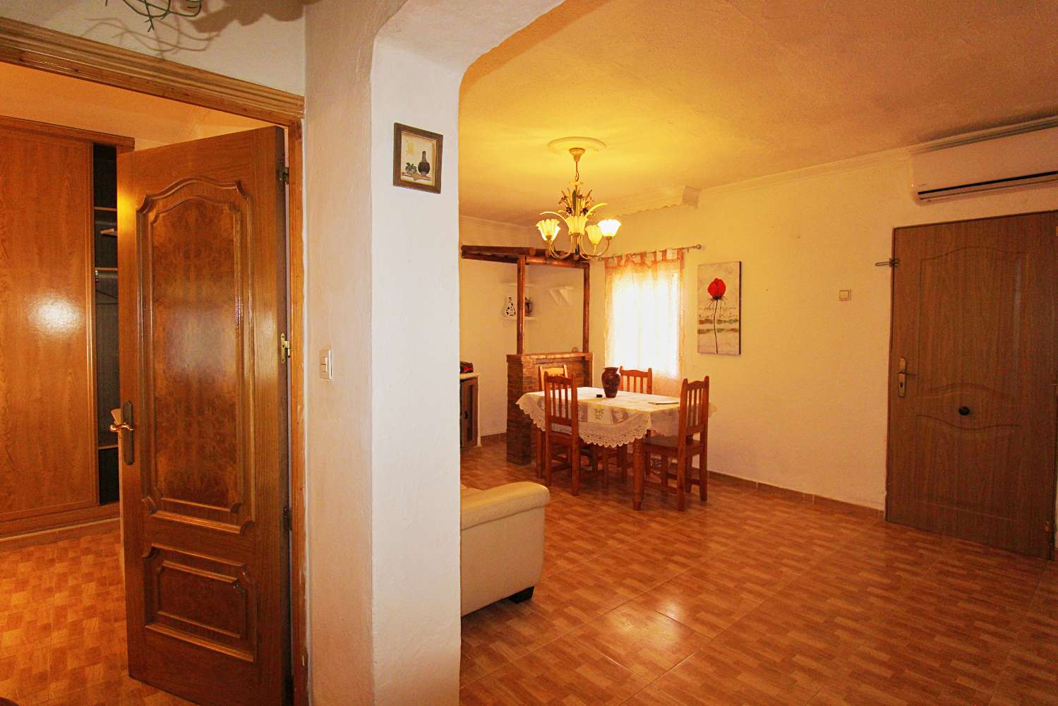 Amplio Apartamento en Planta Baja con Gran Patio en la Barriada El Peñón, Alhaurín de la Torre
