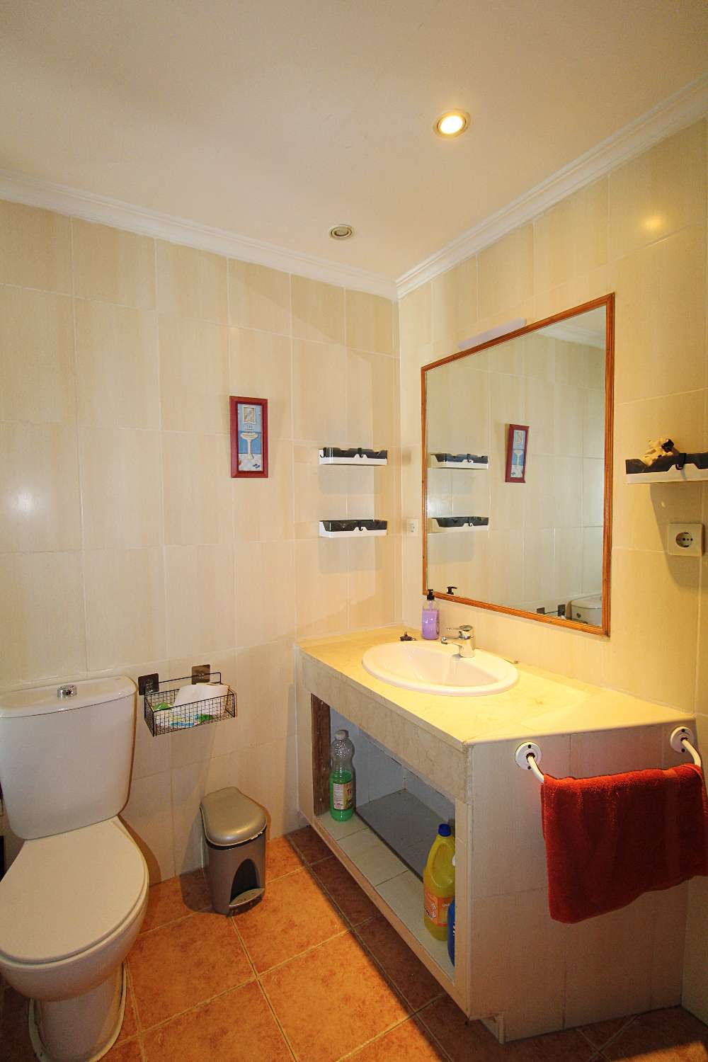 Amplio Apartamento en Planta Baja con Gran Patio en la Barriada El Peñón, Alhaurín de la Torre
