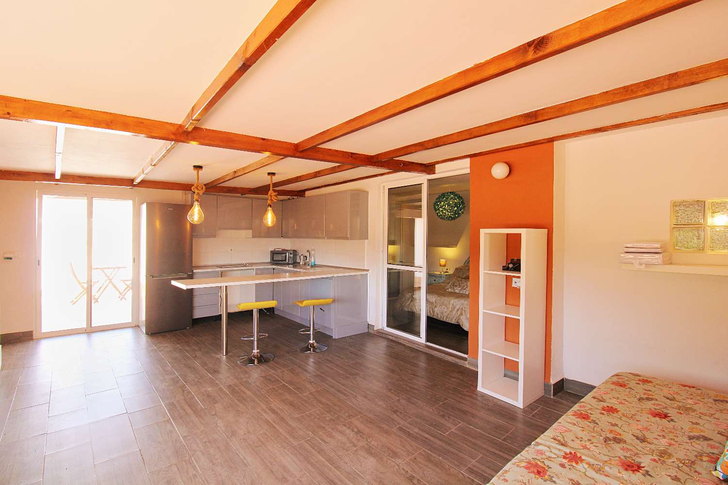 Acogedor Apartamento en Alquiler con Terraza en Santa Amalia, Alhaurín de la Torre