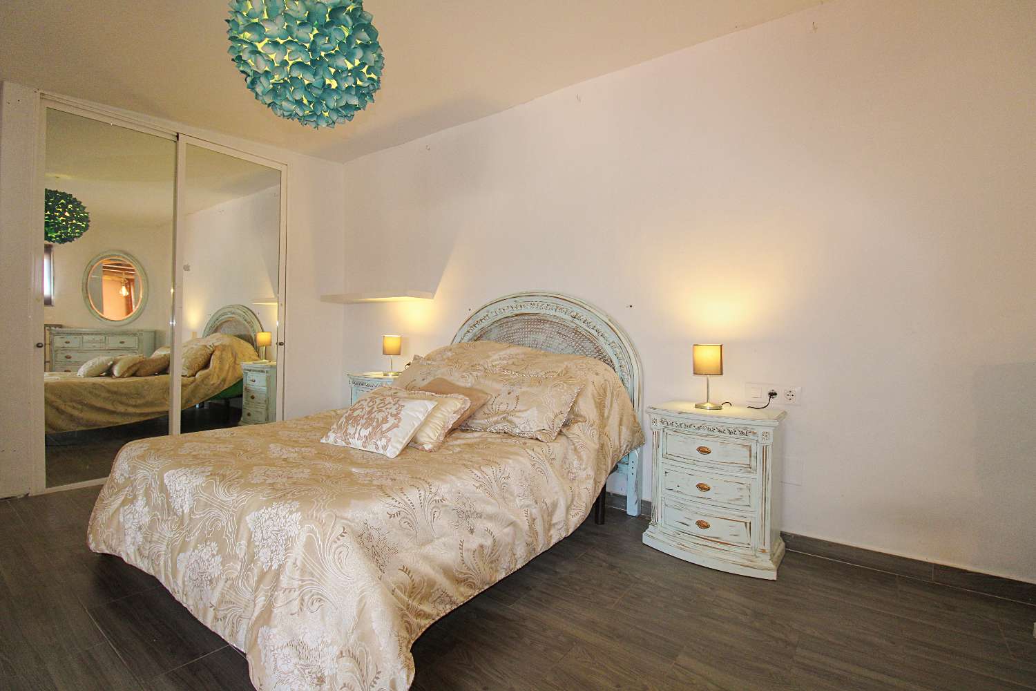 Acogedor Apartamento en Alquiler con Terraza en Santa Amalia, Alhaurín de la Torre